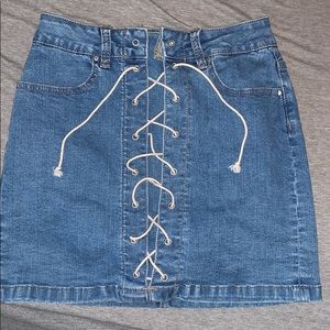 PacSun denim skirt! NEED GONE